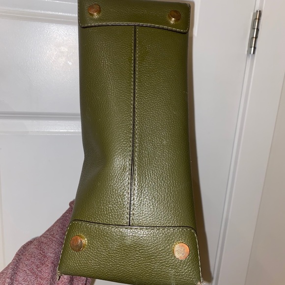 Micheal Kors Purse - Picture 6 of 7